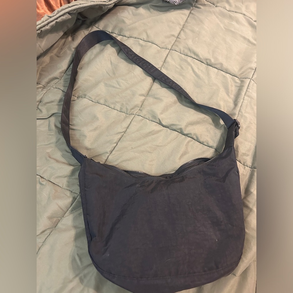 Black Baggu Medium Crescent Bag